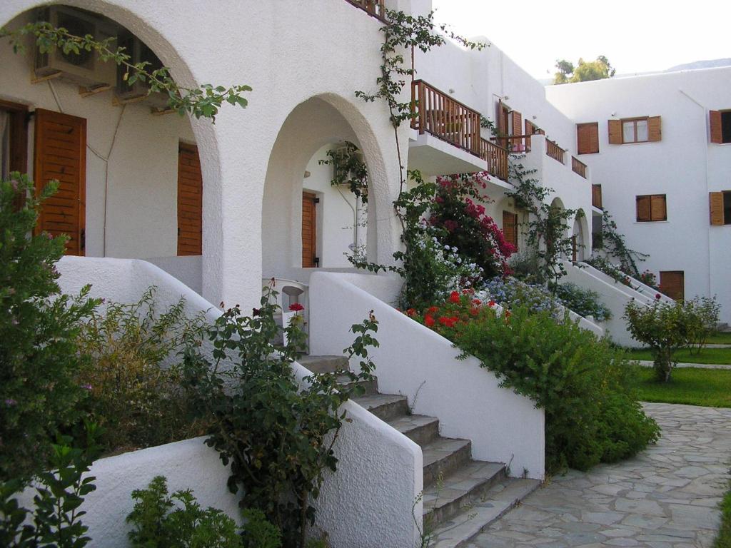 Eri Hotel Páros Exteriör bild